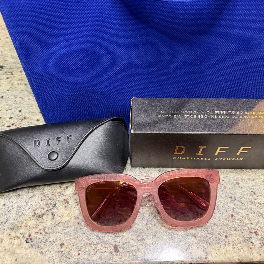 Diff Eyewear Rose Sunglasses